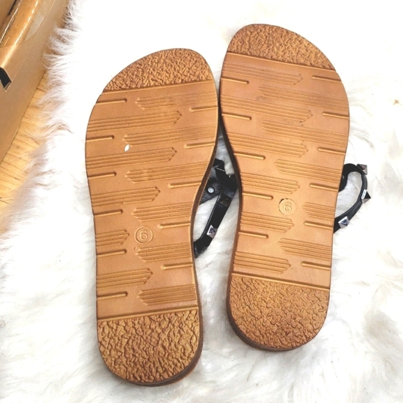 WANTED Women's Cove Studded Sandals black silver 6 new - Picture 11 of 12